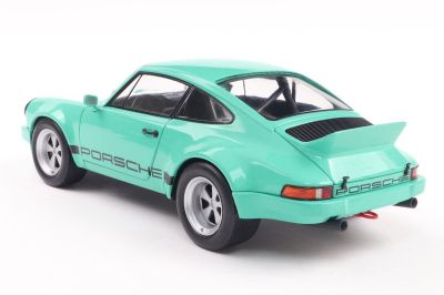 Метален автомобил PORSCHE 911 IROC MINT GREEN 1974 SOLIDO 1:18 - 1810705 