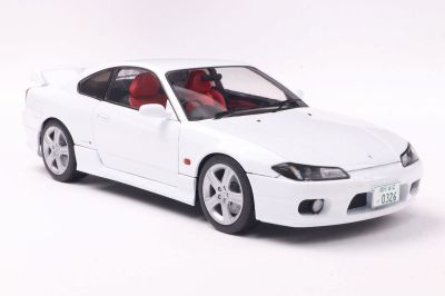 Метален автомобил NISSAN SILVIA S15 1999 SOLIDO 1:18 - 1812201 