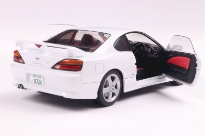 Метален автомобил NISSAN SILVIA S15 1999 SOLIDO 1:18 - 1812201 