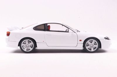 Метален автомобил NISSAN SILVIA S15 1999 SOLIDO 1:18 - 1812201 