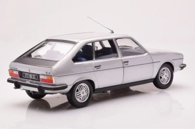Метална кола Renault 30 TX 1979 Norev 1:18 - 185272