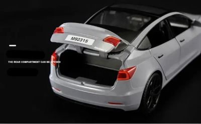 Метален автомобил Tesla Model 3 със звук и светлини 1/24 черен