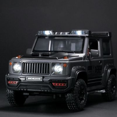 Метален автомобил SUZUKI Jimny Off-Road SUV със звук и светлини 1/24 жълт