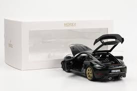 Метална кола Porsche Cayman GT4 RS Norev 1:18 - 187250