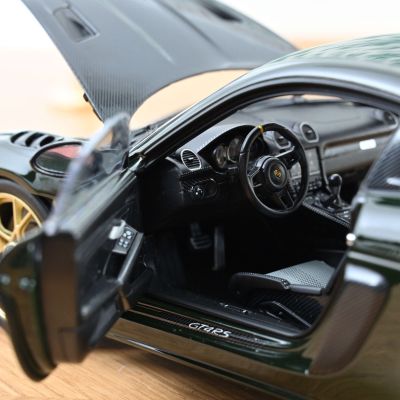 Метална кола Porsche Cayman GT4 RS Norev 1:18 - 187250