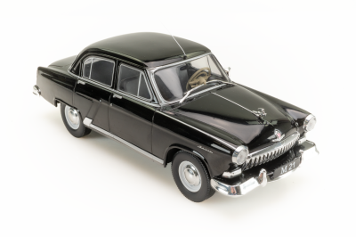 Метална кола Volga M21 ГАЗ 1960 WHITE BOX 124245 