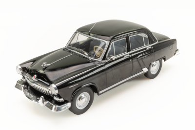 Метална кола Volga M21 ГАЗ 1960 WHITE BOX 124245 