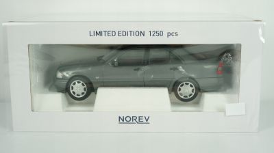 Метална кола Mercedes-Benz C-Class 1993 Norev 1:18 - 183372