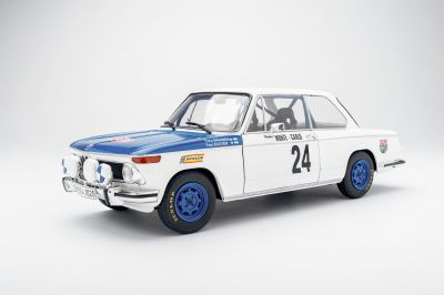 Метален автомобил BMW 2002 TII #24 SOLIDO 1:18 - 1808603