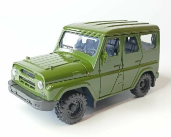 Метален джип УАЗ 1:18 зелен