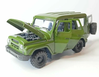 Метален джип УАЗ 1:18 зелен