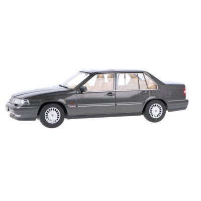 Метален автомобил Volvo 960 Triple9 Collection 1:18 T91800304