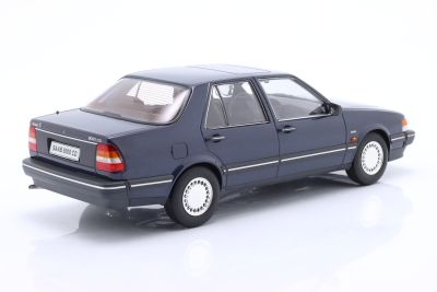 Метален автомобил Saab 9000 CD Turbo 1990 Triple9 Collection 1:18 T918004441
