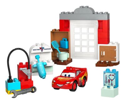 Конструктор LEGO DUPLO Disney 10456 Посещението на Маккуин в гаража на Док