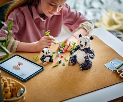 Конструктор Диви животни Семейство панди 3в1 LEGO Creator 31165 