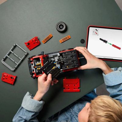 Конструктор LEGO Technic 42213 Джип Ford Bronco® 