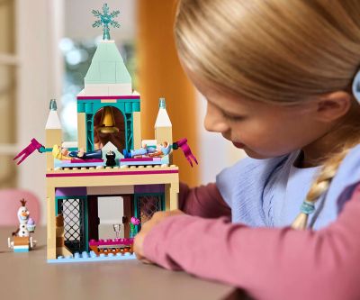 Конструктор LEGO Disney 43265 Замръзналият замък на Арендел