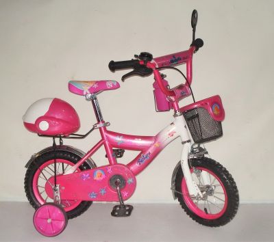 Детски велосипед със помощни колела 