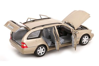 Метална кола Mercedes-Benz C-Class Norev 1:18 - 183388