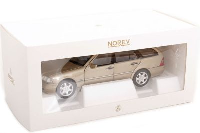 Метална кола Mercedes-Benz C-Class Norev 1:18 - 183388