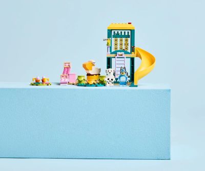 Конструктор Lego Bluey 11201 На площадката с Блуи и Клои