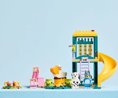 Конструктор Lego Bluey 11201 На площадката с Блуи и Клои