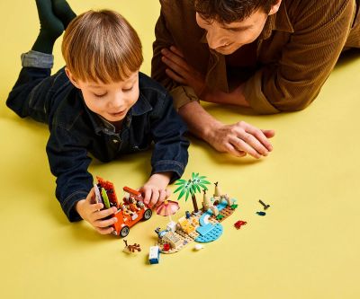 Конструктор Lego Bluey 11202 Пътуване до плажа със семейната кола на Блуи