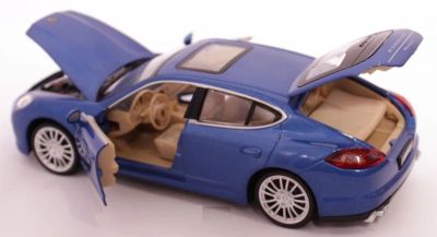 Метален автомобил Porsche Panamera S 1/24 MSZ 68245