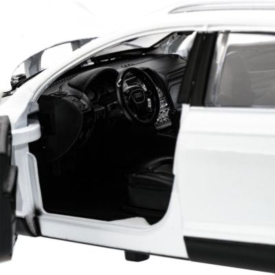 Метален автомобил Audi Q7 1/24 MSZ 68249