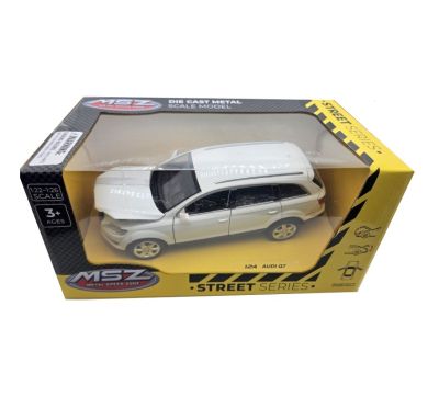 Метален автомобил Audi Q7 1/24 MSZ 68249