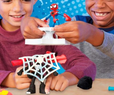 Spiderman Комплект с фигурки Спайдърмен и Венъм Play Doh Hasbro F9827