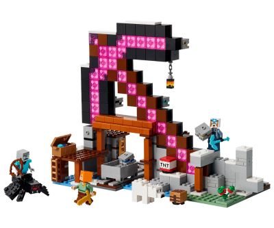 Конструктор Мината с кирка LEGO Minecraft 21277 