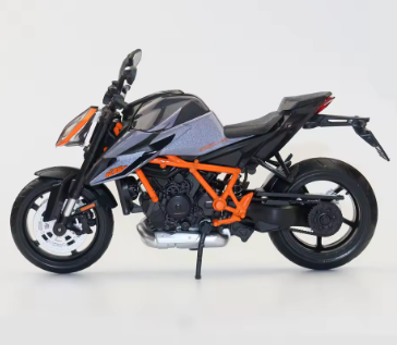 Пистов мотор KTM 1290 Super Duke R MSZ 68735 1:12