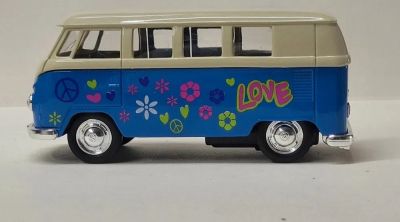 Метална кола Volkswagen Classical Bus T1 1963 Love Welly 1:34