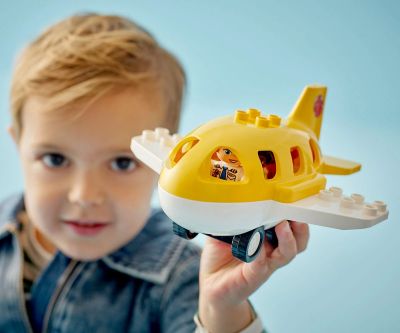 Конструктор LEGO DUPLO 10443 За първи път на летището