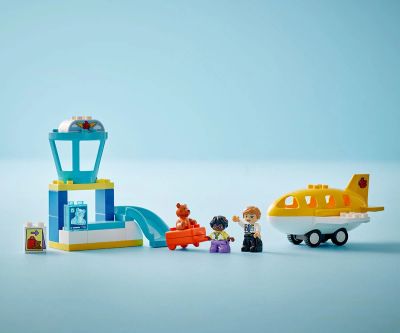 Конструктор LEGO DUPLO 10443 За първи път на летището