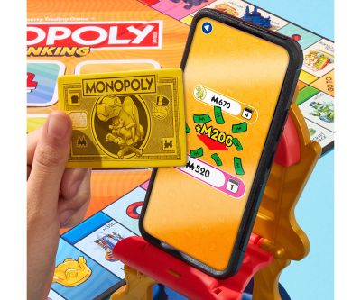 Игра Монополи Банкиране с приложение Hasbro G1424