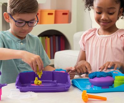 Kinetic Sand Комплект за игра кинетичен пясък Squish Motion Spin Master 6069401