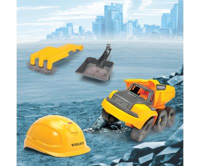 Комплект за игра камион Volvo Tough Hauler Dickie 203729014