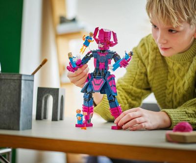 Конструктор LEGO Marvel Super Heroes 76316 Фантастичната четворка срещу Галактус фигура за конструиране