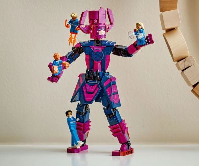 Конструктор LEGO Marvel Super Heroes 76316 Фантастичната четворка срещу Галактус фигура за конструиране