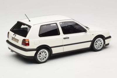 Метална кола Volkswagen Golf GTI Norev 1:18 - 188508