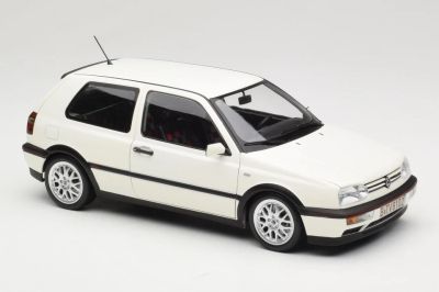 Метална кола Volkswagen Golf GTI Norev 1:18 - 188508