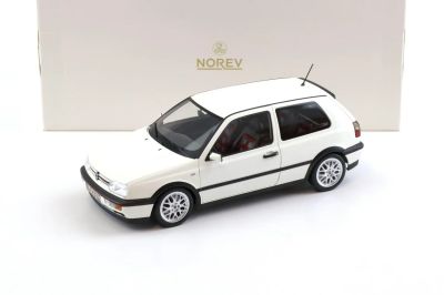 Метална кола Volkswagen Golf GTI Norev 1:18 - 188508