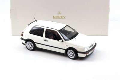 Метална кола Volkswagen Golf GTI Norev 1:18 - 188508
