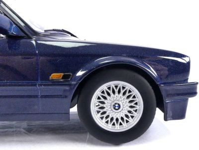 Метална кола BMW 325i KK Scale 1:18 - 180931