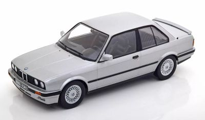 Метална кола BMW 325i M-Paket KK Scale 1:18 - 180932