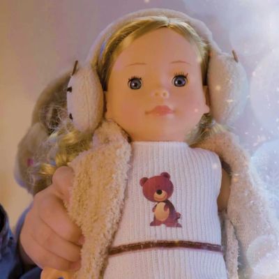 Кукла с кафяво палто Bambolina и слушалки BD1266 