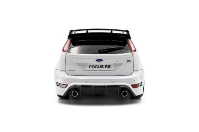 Метален автомобил Ford Focus RS SOLIDO 1:18 - 1813102