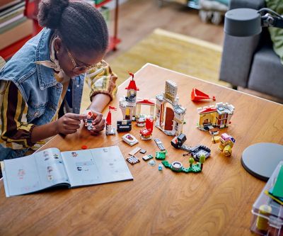 Конструктор LEGO Super Mario 71435 Битка с Рой в замъка на Peach